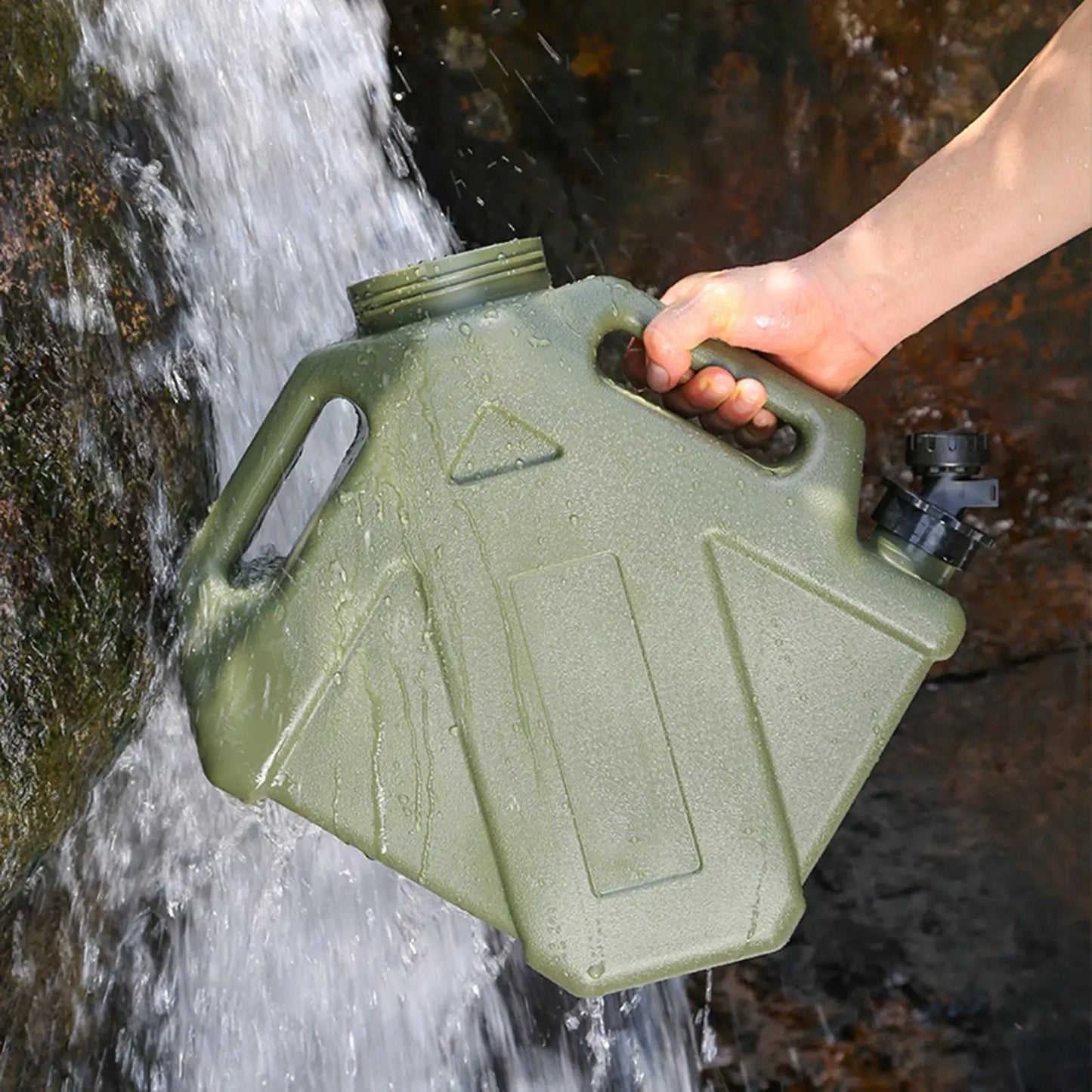 10 L Outdoor Camping Water Storage Jug Water Container with Faucet,Water Carrier for Camping Self Driving Cars Portable