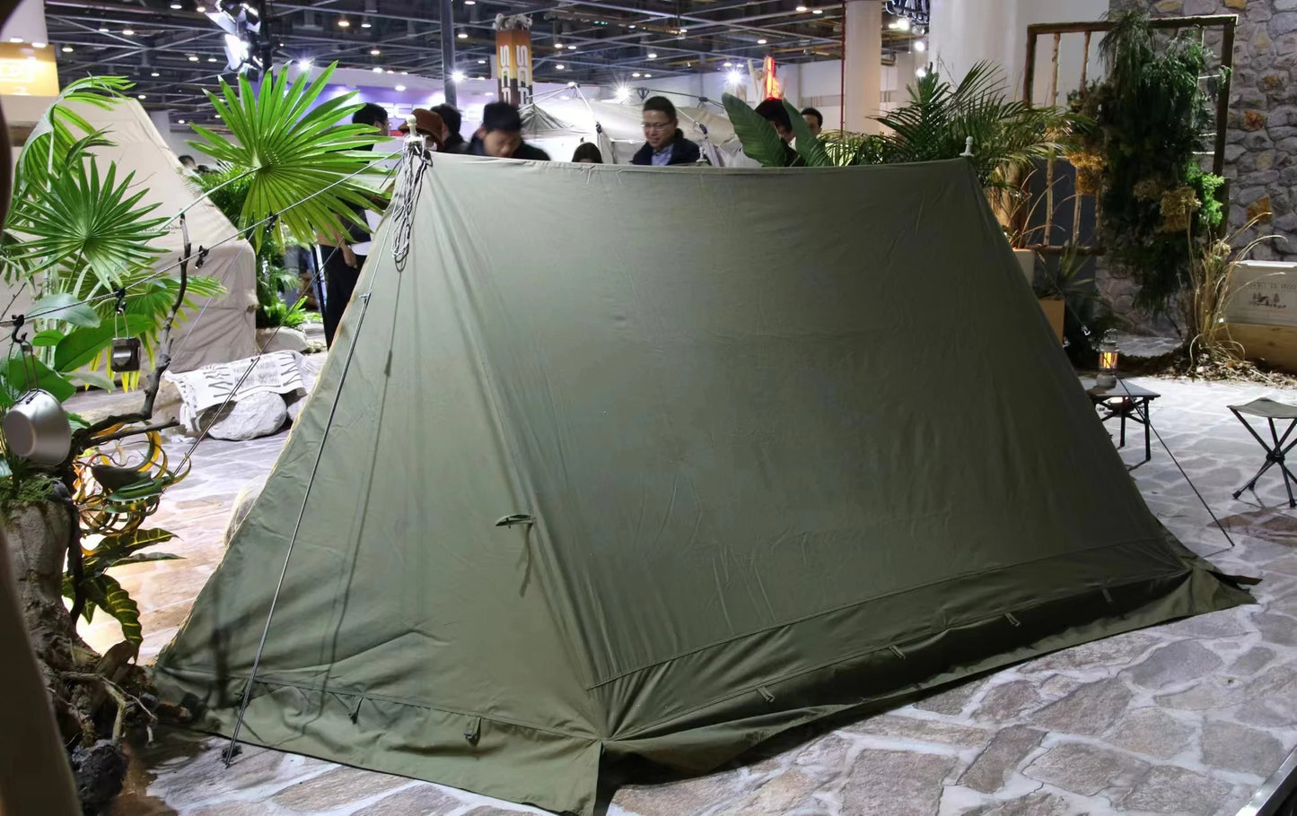Outdoor Folding Portable Car Rear Awning Tent Multi-person Rainproof Pergola Camping Canopy Tent