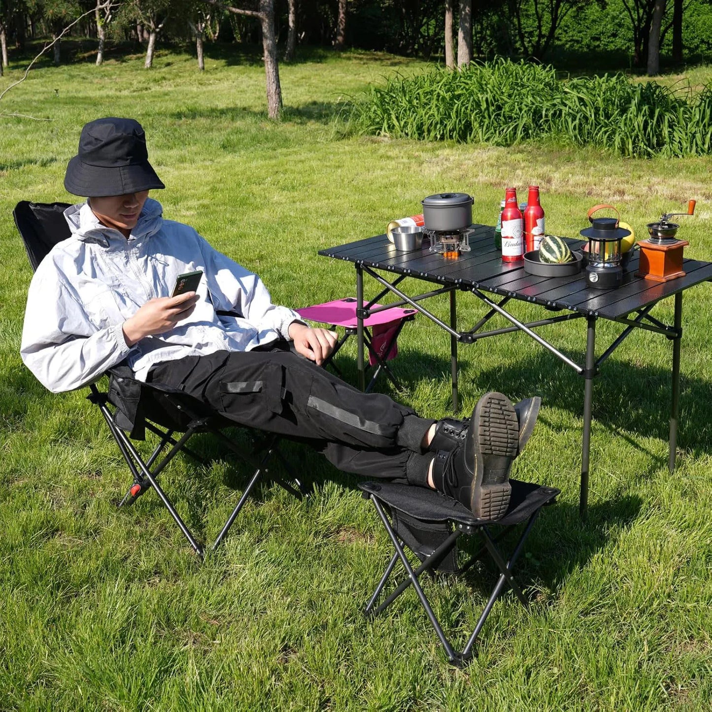 Camping stool, 13.5-inch portable folding stool, suitable for outdoor gardening and beach hiking fishing.